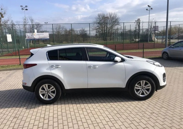 Kia Sportage cena 55600 przebieg: 114600, rok produkcji 2016 z Susz małe 154